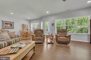 3909 River Club Dr, Edgewater, MD 21037 - Photo 14