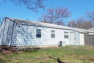 1073 Kings Rd, Pasadena, MD 21122 - Photo 2