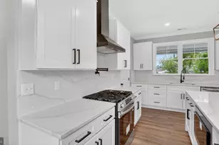 2001 Poplar Ridge Rd, Pasadena, MD 21122 - Photo 12