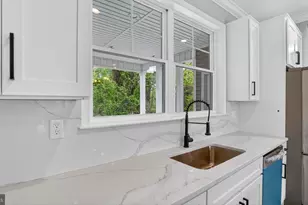 2001 Poplar Ridge Rd, Pasadena, MD 21122 - Photo 12