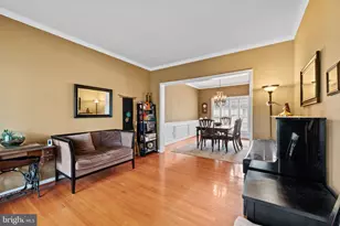 2129 Red Leaf Ct, Gambrills, MD 21054 - Photo 8