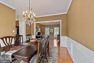 2129 Red Leaf Ct, Gambrills, MD 21054 - Photo 12