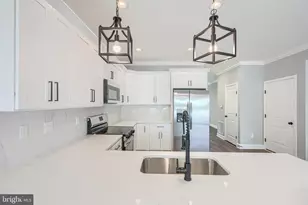1106 Marley Creek Dr, Glen Burnie, MD 21060 - Photo 22