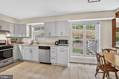 1202 Viking Drive N, Arnold, MD 21012 - Photo 4