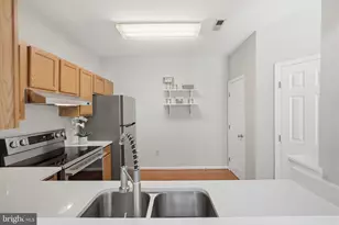 2002 Bell Point Ct, Odenton, MD 21113 - Photo 4