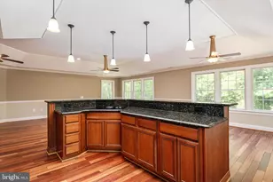 401 Beach Dr, Edgewater, MD 21037 - Photo 4