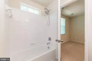 7706 Timbercross Ln, Glen Burnie, MD 21060 - Photo 12