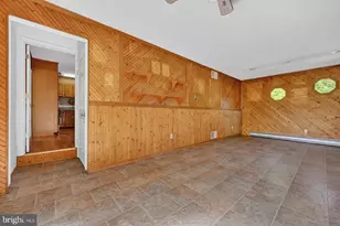 217 Oak Dr, Pasadena, MD 21122 - Photo 30