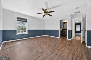217 Oak Dr, Pasadena, MD 21122 - Photo 24