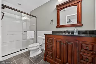 217 Oak Dr, Pasadena, MD 21122 - Photo 16