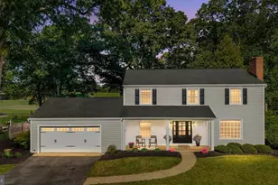 213 St Ives Dr, Severna Park, MD 21146 - Photo 2