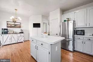 7927 Beach Plum Ln, Severn, MD 21144 - Photo 16