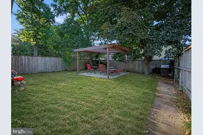 527 Stewart Avenue, Glen Burnie, MD 21061 - Photo 4
