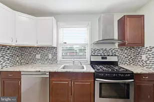 8 Eastern St, Glen Burnie, MD 21061 - Photo 16