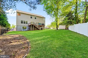 208 Long Hill Ct, Pasadena, MD 21122 - Photo 18