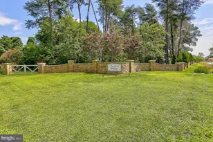 7927 Trailview Xing, Glen Burnie, MD 21060 - Photo 46