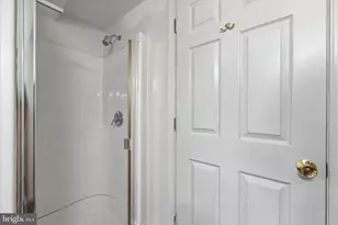 810 205th St, Pasadena, MD 21122 - Photo 32