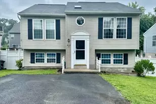 810 205th St, Pasadena, MD 21122 - Photo 1