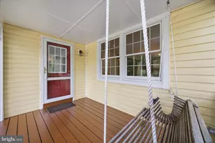 565 Sunset Knoll Rd, Pasadena, MD 21122 - Photo 4