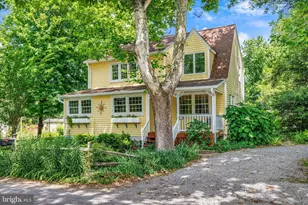 565 Sunset Knoll Rd, Pasadena, MD 21122 - Photo 2