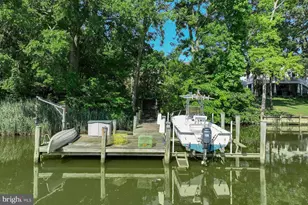 4119 Waterview Dr, Edgewater, MD 21037 - Photo 2