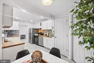 310 Townsend Ave, Brooklyn, MD 21225 - Photo 18