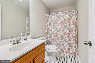 8733 Orchard Green Ct, Odenton, MD 21113 - Photo 28