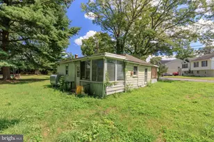 7326 Green Acres Dr, Glen Burnie, MD 21060 - Photo 12