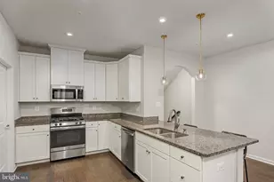 8316 Pondview Dr, Millersville, MD 21108 - Photo 12