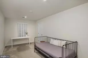 8316 Pondview Dr, Millersville, MD 21108 - Photo 26