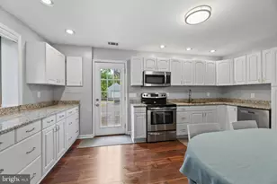 243 Mallard Dr, Pasadena, MD 21122 - Photo 10