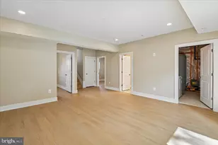 7784 Lakeland Ave, Pasadena, MD 21122 - Photo 16