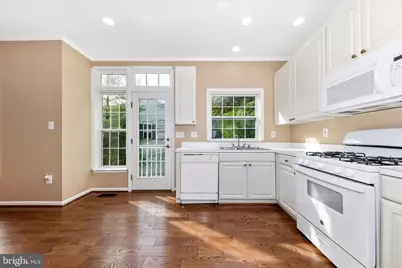 8232 Lyndhurst Street, Laurel, MD 20724 - Photo 10