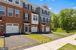 7903 Tanbridge Ln, Pasadena, MD 21122 - Photo 2