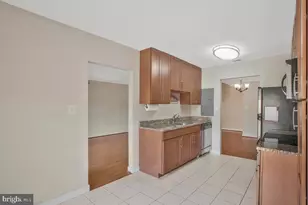 302 Hilltop Ln, Annapolis, MD 21403 - Photo 12
