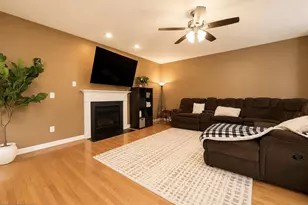 3029 Marsh Crossing Dr, Laurel, MD 20724 - Photo 8