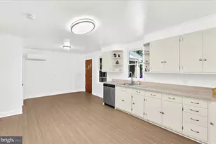 1378 Odenton Rd, Odenton, MD 21113 - Photo 14