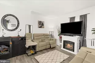 17 2nd Ave, Baltimore, MD 21225 - Photo 6