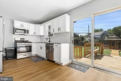 301 Beverley Place, Edgewater, MD 21037 - Photo 2