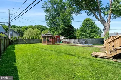 301 Beverley Place, Edgewater, MD 21037 - Photo 4