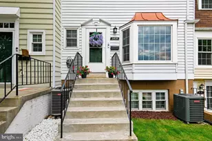 1408 Harwick Ct, Crofton, MD 21114 - Photo 2