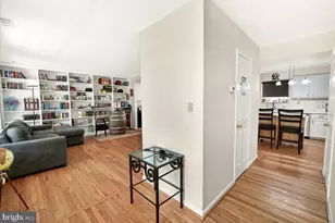 3847 Holly Dr, Edgewater, MD 21037 - Photo 4