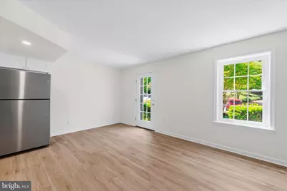 604 Newbridge Court #3-604, Arnold, MD 21012 - Photo 4
