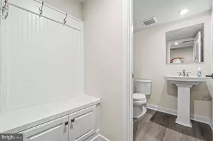 7872 Brandy Sta Rd, Hanover, MD 21076 - Photo 16