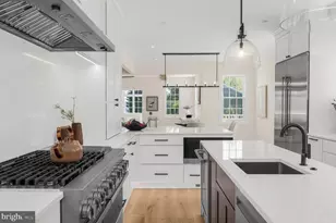 11 S Acton Pl, Annapolis, MD 21401 - Photo 1