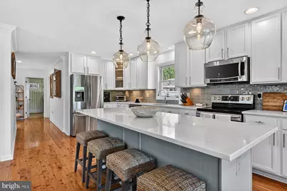 512 Riverside Drive, Pasadena, MD 21122 - Photo 10