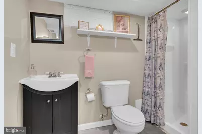 112 S 2nd Avenue, Glen Burnie, MD 21061 - Photo 24