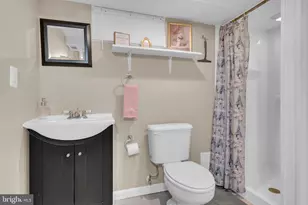 112 S 2nd Ave, Glen Burnie, MD 21061 - Photo 24