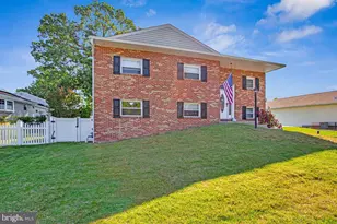 7947 Roxbury Dr, Glen Burnie, MD 21061 - Photo 4