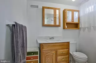 7947 Roxbury Dr, Glen Burnie, MD 21061 - Photo 38